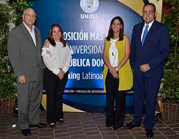 Gustavo Batista, Grace Cochón, Odile Camilo y Julio Amado Castaños