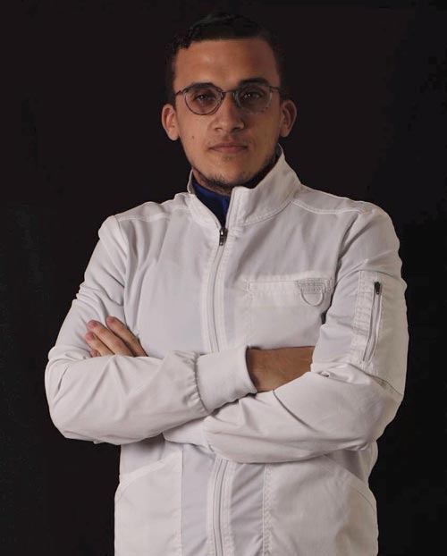 Dr. Daniel Ruiz