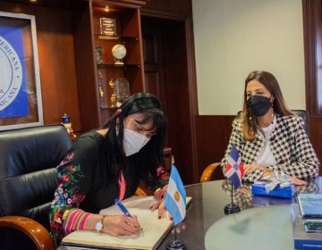 Unibe recibe la visita de la embajadora de Argentina