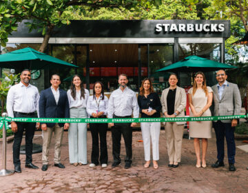 Starbucks abre tienda en Unibe